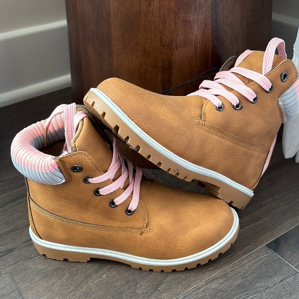 Olivia Miller Girl Ankle Combat boots, knit, trim,lace up rugged sole,cognac